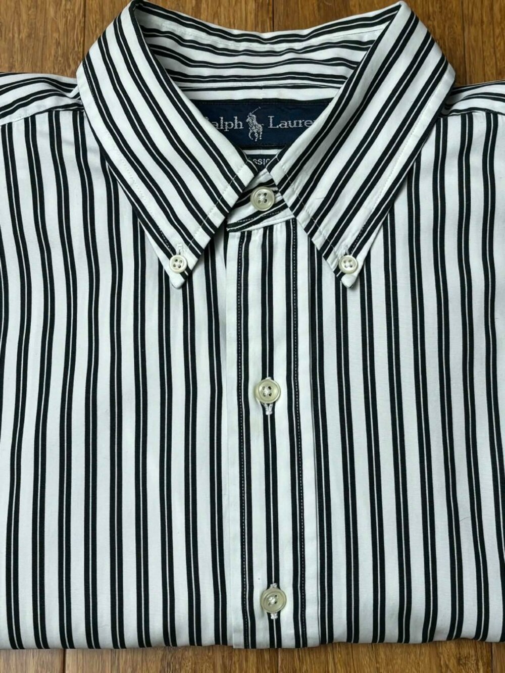Men's Large Classic Fit long sleeve button-down dress shirt Navy/White vertical